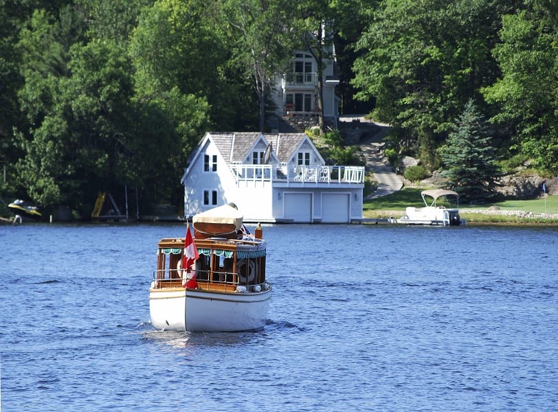 Boathouse Garage Doors, Barrie, ON | AAA Door Guys Inc.