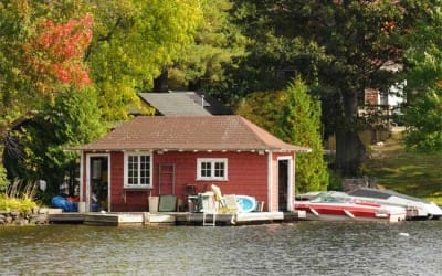 When to Do a Boathouse Door Repair or Replacement